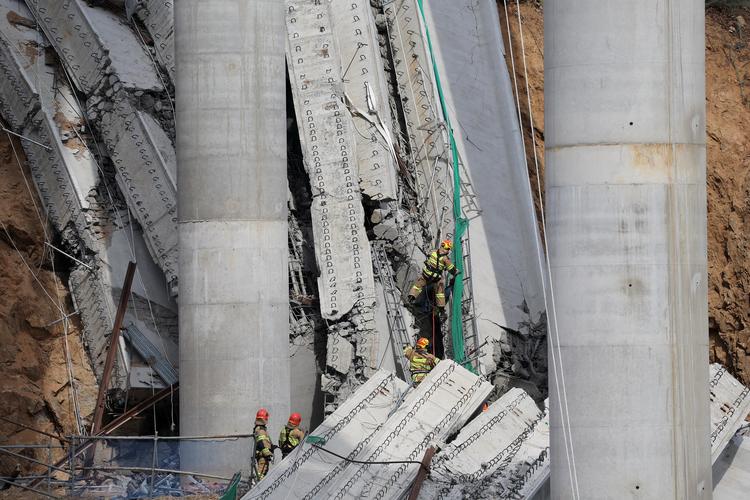 新澳今天晚上9点30一壬二癸和施工现场坍塌致3死与施工现场坍塌事故