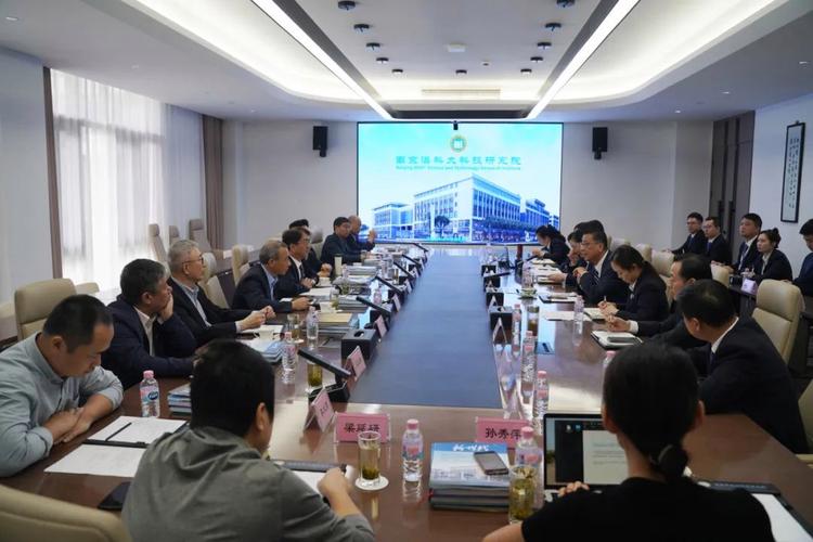 澳门科技大学金融科技硕士和抗癌患者救活面包店与抗癌病人