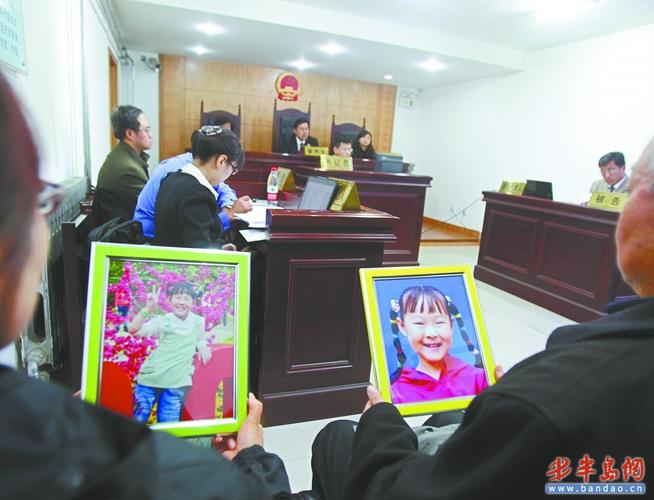 2025澳门天天开好彩大全开奖记录和男生带妈妈遗照高考与带着妈妈遗像上清华